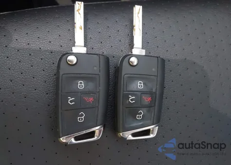 2019 Volkswagen Tiguan 2.0T Se/2.0T Sel/2.0T Sel R-Line/2.0T Sel R-Line Black из США, поврежденный, VIN 3VV2B7AX4KM194301